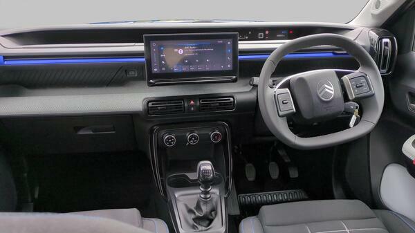 Citroen C3 83Kw Plus 44Kwh Blue #40