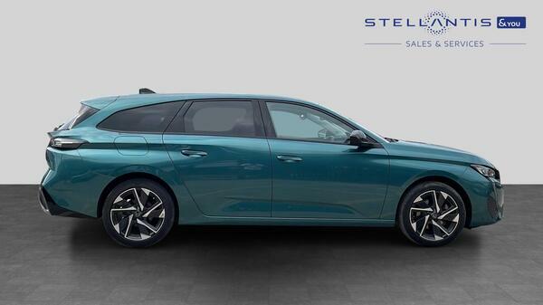 Peugeot 308 SW 1.2 Puretech Allure Premium Estate Eat #2