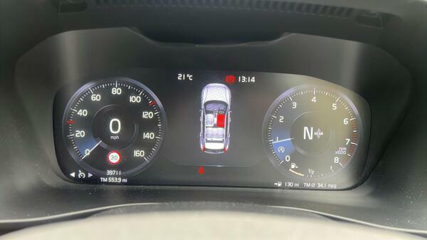 Volvo XC40 T3 R-design Black #23