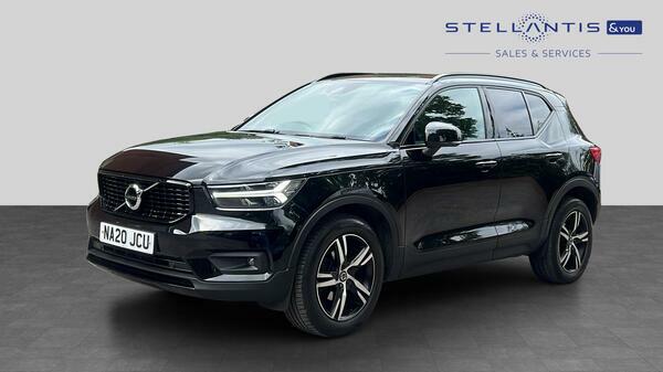 Volvo XC40 T3 R-design Black #8