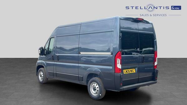 Peugeot Boxer 2.2 Bluehdi 335 Professional Panel Van  #6