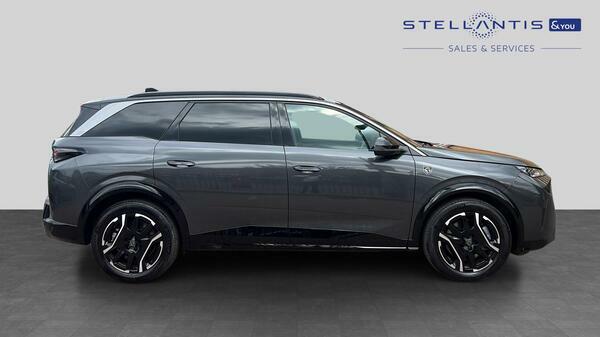 Peugeot 5008 73Kwh Gt Suv 210 Ps #2