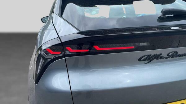 Alfa Romeo Junior 1.2 Mhev Ibrida Suv Hybrid E-dct Euro 6  #5
