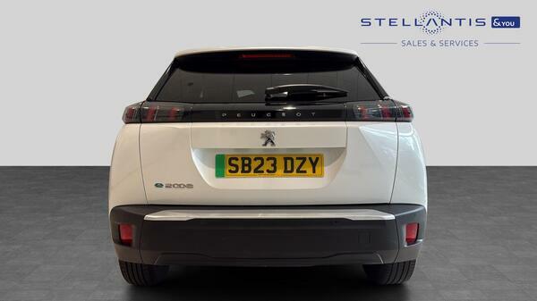 Peugeot e-2008 50Kwh Active Premium Suv 7Kw SB23DZY #4