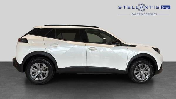 Peugeot e-2008 50Kwh Active Premium Suv 7Kw SB23DZY #2
