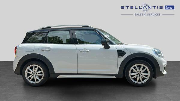 Mini Countryman 1.5 Cooper Sport Suv Steptronic Euro 6 White #2