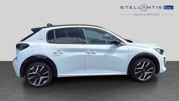 Peugeot 208 1.2 Puretech Gt Premium Hatchback Manua YM26ERJ #2