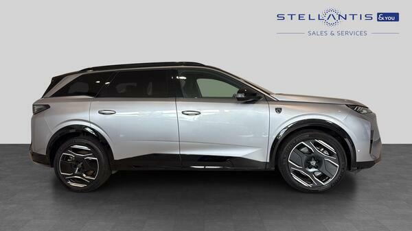 Peugeot 5008 73Kwh Gt Suv 210 Ps #2