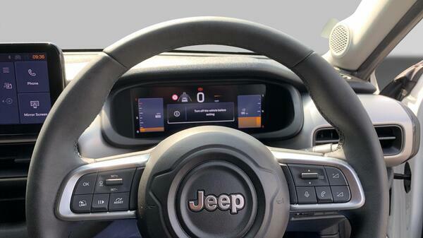 Jeep Avenger 115Kw Summit 54Kwh Yellow #19