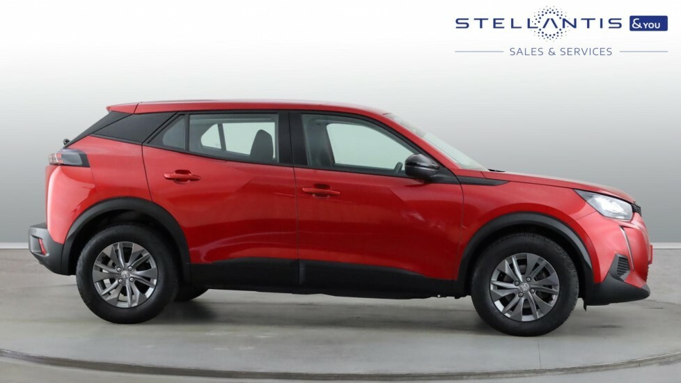 Peugeot 2008 1.2 Puretech Active Premium Suv #4