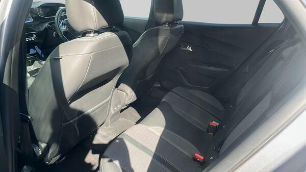 Peugeot e-2008 50Kwh Gt Grey #36