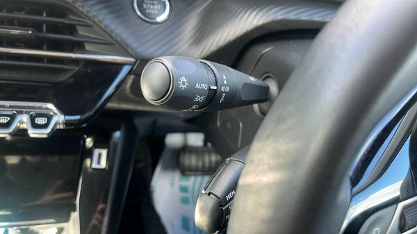 Peugeot e-2008 50Kwh Gt Grey #22