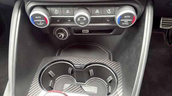 Alfa Romeo Giulia 2.0 Tb Sprint Red #27