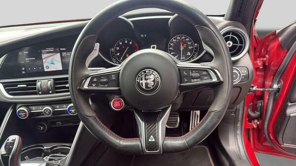 Alfa Romeo Giulia 2.0 Tb Sprint Red #19