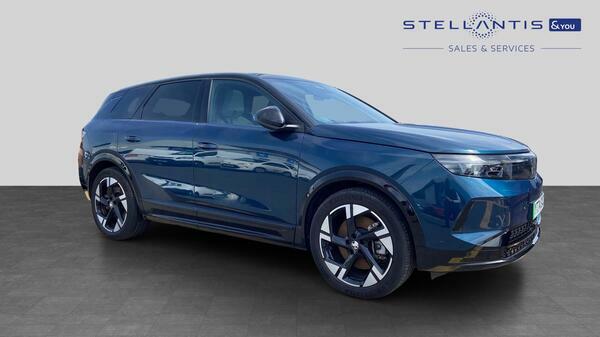 Vauxhall Grandland 73Kwh Ultimate Suv 213 Ps