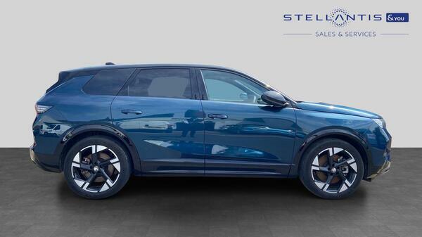 Vauxhall Grandland 73Kwh Ultimate Suv 213 Ps #2