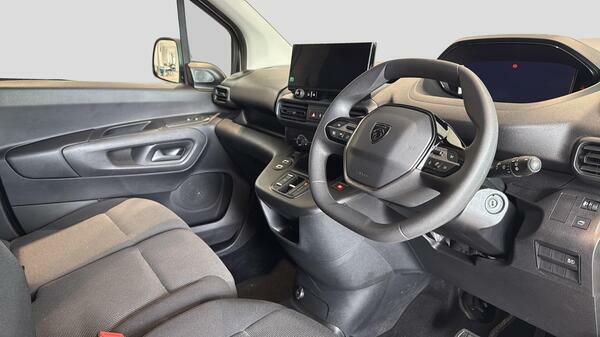 Peugeot E-Partner 52Kwh Asphalt Standard Panel Van #30