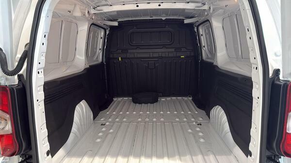 Peugeot E-Partner 52Kwh Asphalt Standard Panel Van #38
