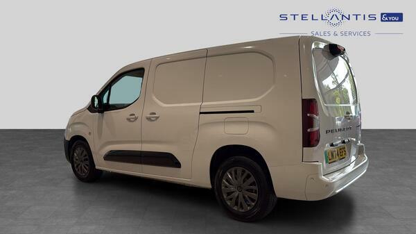Peugeot E-Partner 750 52Kwh Asphalt Long Panel Van 6Dr #5