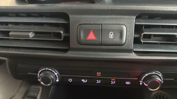 Peugeot E-Partner 52Kwh Asphalt Standard Panel Van #22