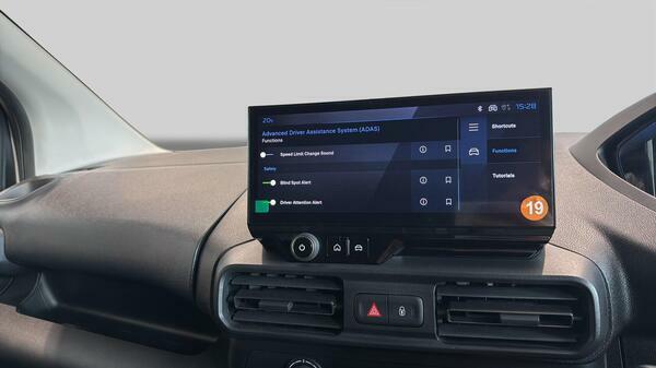 Peugeot E-Partner 52Kwh Asphalt Standard Panel Van #27