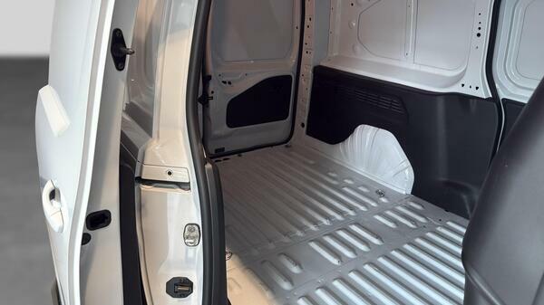 Peugeot E-Partner 52Kwh Asphalt Standard Panel Van #35