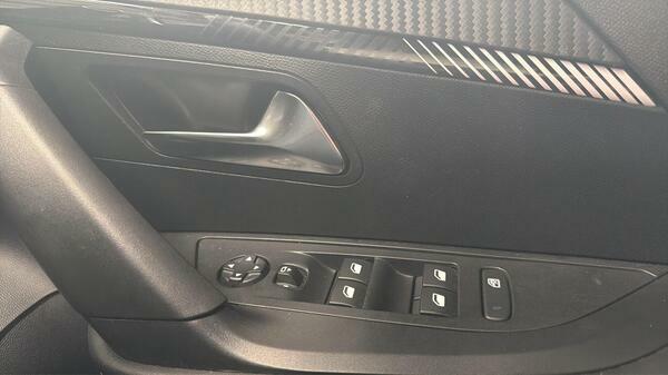 Peugeot 2008 Gt 135 Bhp Black #34