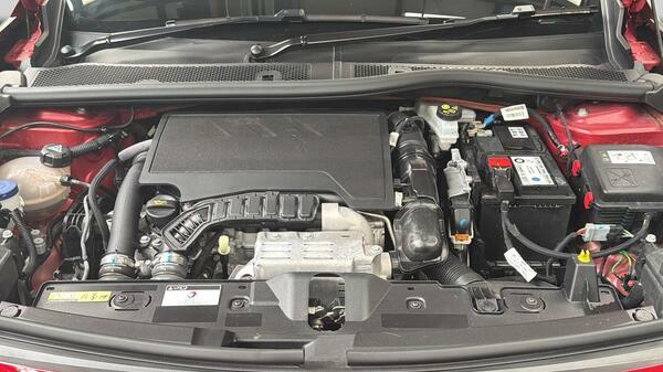 Peugeot 2008 Gt 135 Bhp Black #44