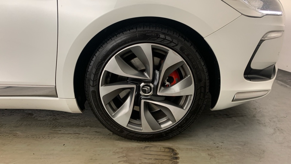 Citroen DS5 Bluehdi Dsport White #24