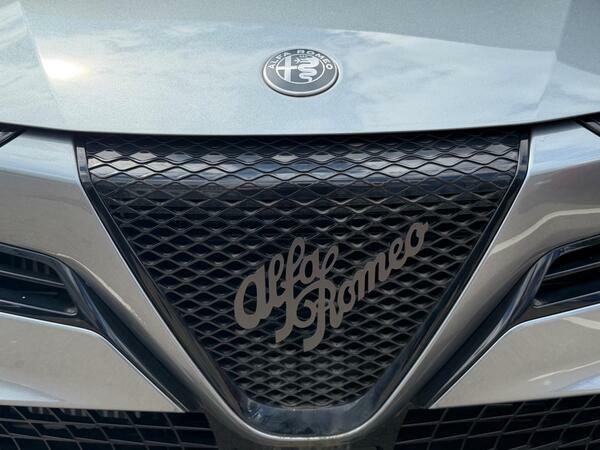 Alfa Romeo Junior Alfa Romeo Junior Turbo Ibrida Black #31