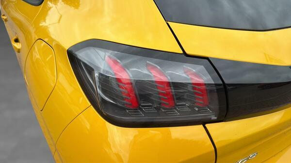 Peugeot 208 1.2 Puretech Allure Hatchback Eu WU20ZTG Yellow #5