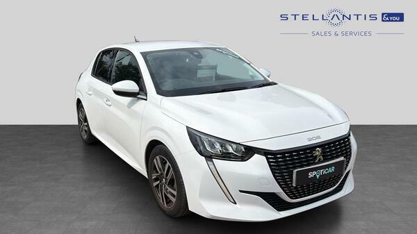 Peugeot 208 1.2 Puretech Allure Hatchback Eu