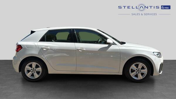Audi A1 1.0 Tfsi 25 Technik Sportback S Tronic  #2