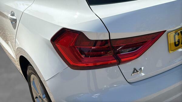 Audi A1 1.0 Tfsi 25 Technik Sportback S Tronic  #5