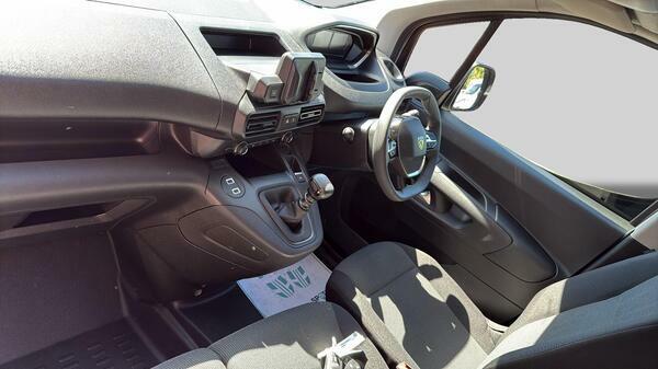Peugeot Partner Asphalt Black #16