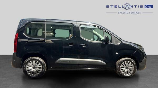 Citroen e-Berlingo 52Kwh Plus M Mpv 11Kw Charger #2