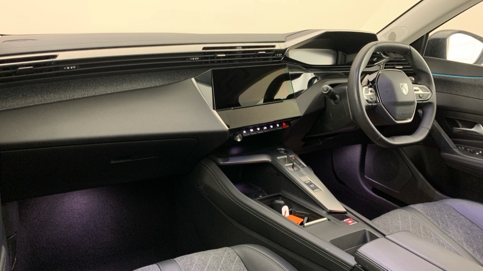Peugeot 408 1.2 Puretech Allure Premium Fastback Ea #2