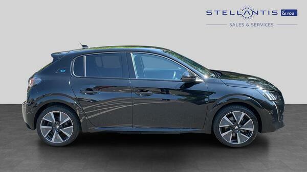 Peugeot e-208 50Kwh Gt Hatchback 7Kw Charger  #2