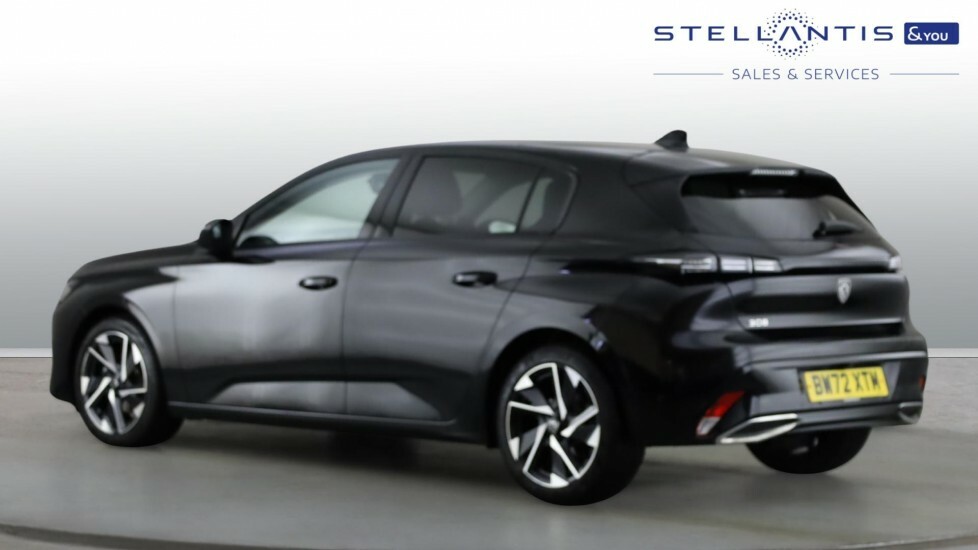 Peugeot 308 1.2 Puretech Allure Premium Hatchback E #3