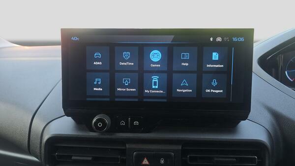 Peugeot Partner 1.5 Bluehdi 1000 Professional Plus Standard Panel Black #27