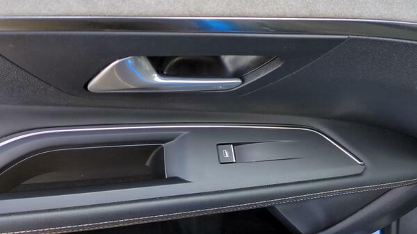 Peugeot 3008 1.2 Puretech Active Premium Grey #17