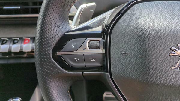 Peugeot 3008 1.2 Puretech Active Premium Grey #20