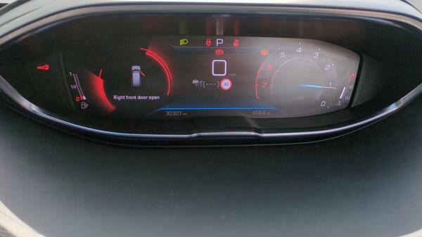 Peugeot 3008 1.2 Puretech Active Premium Grey #25