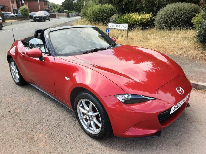 Mazda MX-5 1.5 Se Red