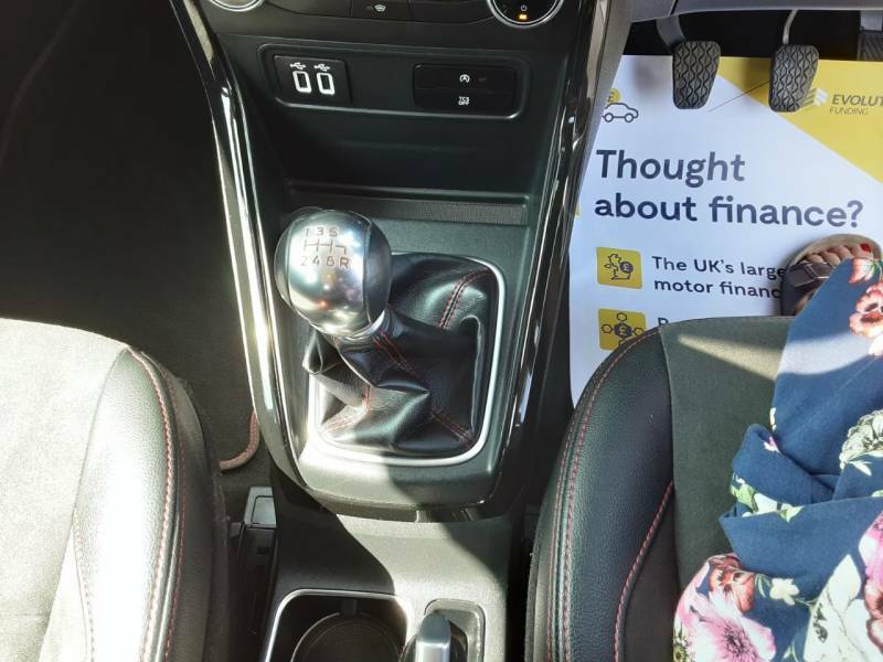 Ford Ecosport St-line White #15