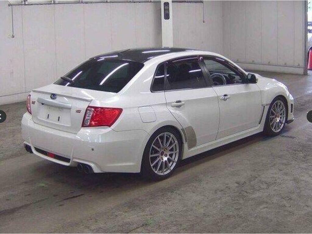 Subaru Impreza Ts Saloon White #2