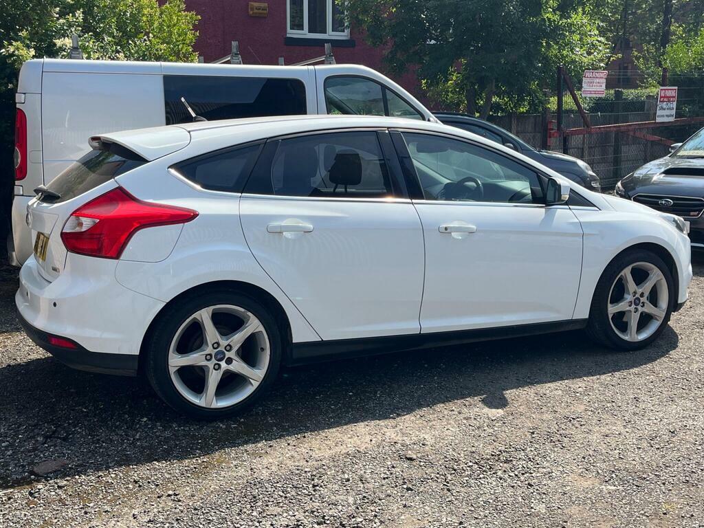 Ford Focus 1.0T Ecoboost Titanium Euro 5 S S White #3