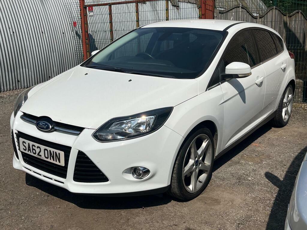 Ford Focus 1.0T Ecoboost Titanium Euro 5 S S White #2