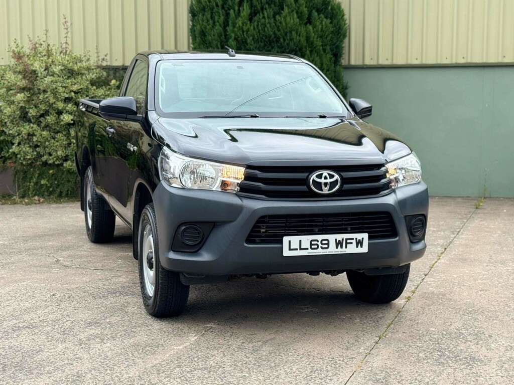 Toyota HILUX 2.4 D-4d Active Pickup Double Cab Manua White #7
