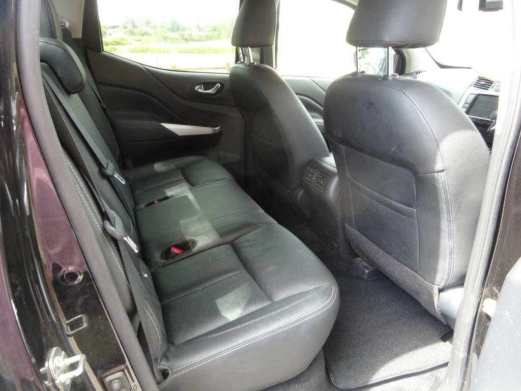 Nissan Navara Diesel Black #10